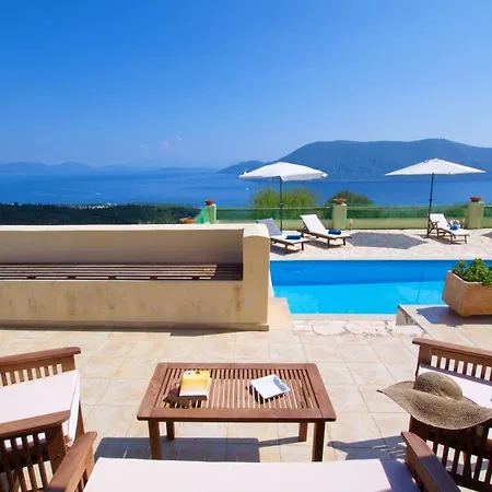 Sleeps 6 Κατσαράτα
