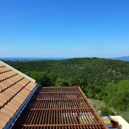 Sleeps 6 Κατσαράτα