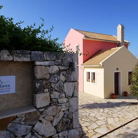 Sleeps 6 빌라
