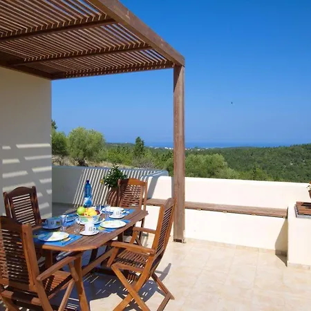 Βίλα Sleeps 6 Κατσαράτα